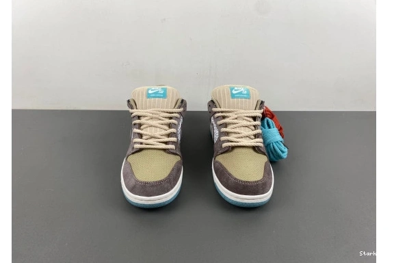 Money Big Low Savings SB Nike  FZ3129-200 Dunk 0204